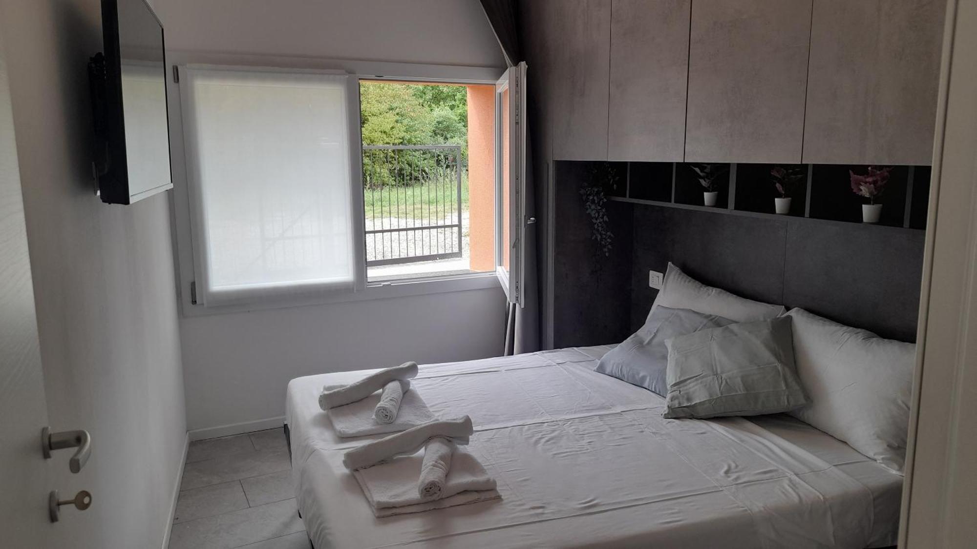 Quiet Apartment - Twa โบโลญญา ภายนอก รูปภาพ